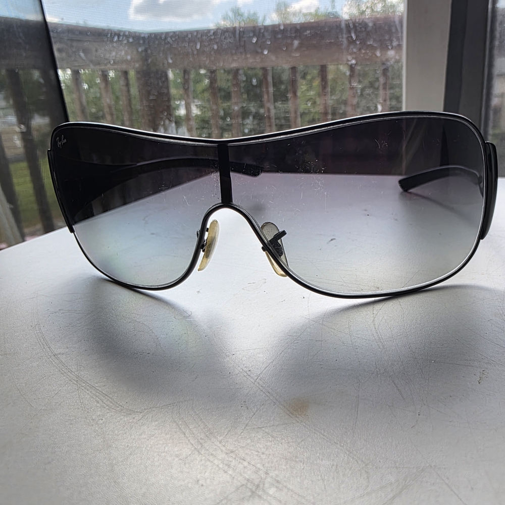 Ray-Ban Oversized Black Sunglasses